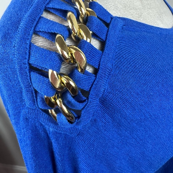 ⭐️ Host Pick ⭐️ Michael Kors Royal blue sweater with gold chain details size 1X - Picture 10 of 12